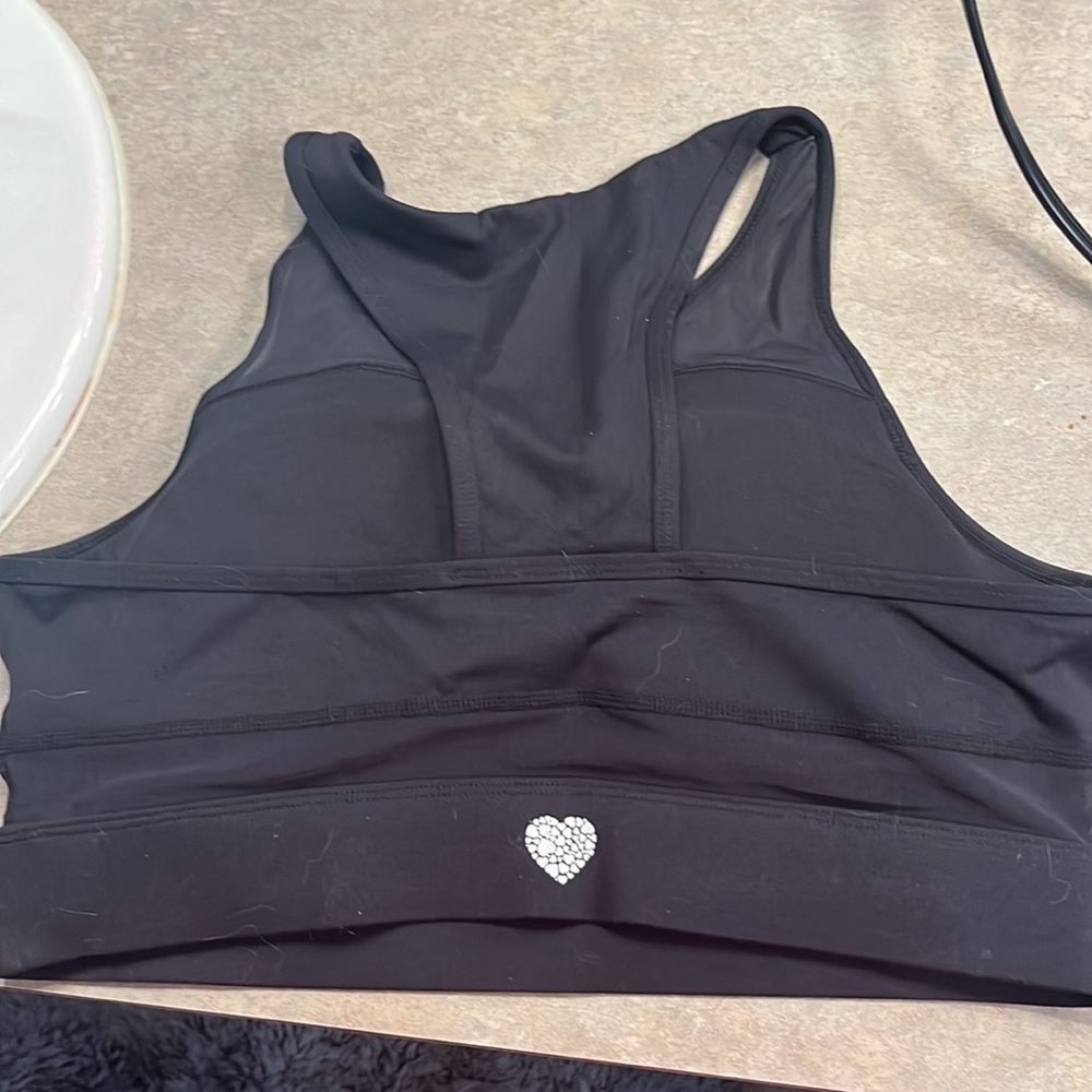 Sorta bra - Picture 2 of 2